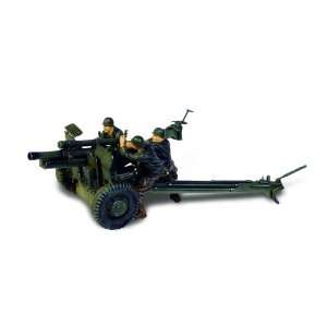  U.S. M2A1 105 Howitzer and 3 Man Crew France, 1944 Toys 