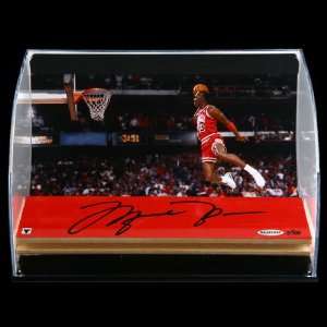   Piece In 1988 Slam Dunk Curve Display Case 77396