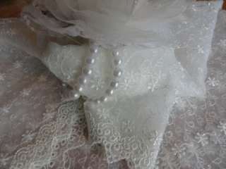 WRIST CORSAGE BIRTHDAY PROM HOME COMING DANCE FAUX PEARL WRISTLET 