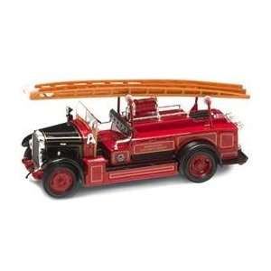  1934 Leyland FK 1 Red/Black Fire Engine 1/43 Toys & Games