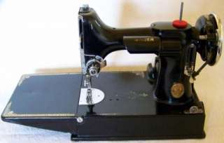 1936 Singer 221 Featherweight Scroll Face Sewing Machine w Black Case 