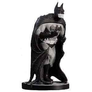    Batman Black and White Ethan Van Sciver Statue Toys & Games