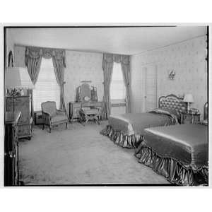   Smith, residence on North St., Greenwich, Connecticut. Guest room 1953