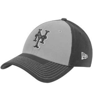 MLB New Era New York Mets Two Tone Platinum Classic 39Thirty Flex Hat 