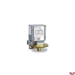  SQUARE D 9016GAW1 Switch, Vacuum,1 Pole