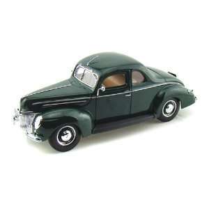  Maisto Die Cast 118 Scale Green 1939 Ford Deluxe Coupe 