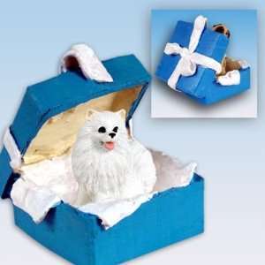  Miniature American Eskimo Blue Gift Box Dog Ornament