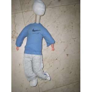 DOLL CRAFTING. STYROFOAM HEAD WITH PVC ATTACHMENT AND FEATURES FORMED 