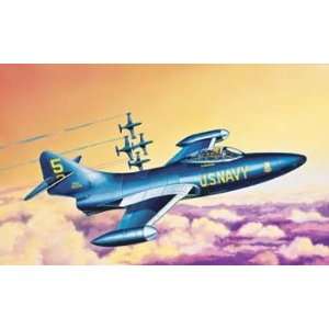   72 F9F 5 Panther Blue Angels (Plastic Model Airplane) Toys & Games