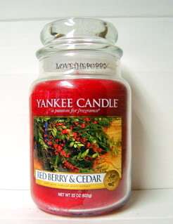 Yankee Candle RED BERRY AND CEDAR 22 oz Jar  