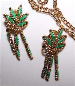 Vtge.Necklace Pendant Earring Set by Celebrity Goldtn.  