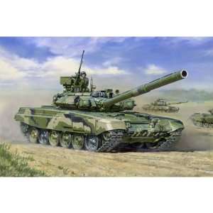    Zvezda Models 1/35 T 90 Russian Main Battle Tank Toys & Games