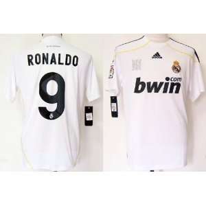  Real madrid Home # 9 Ronaldo size M soccer jersey Sports 