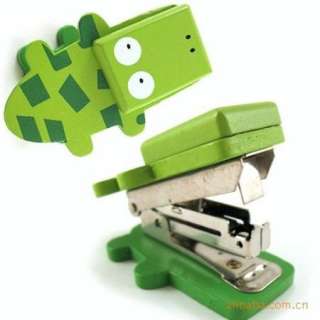 Cartoon Animal Design Portable Wooden Desk Stapler  