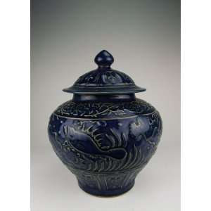 one Glazing Porcelain Lidded Pot with Fish&Waterweed Pattern, Chinese 