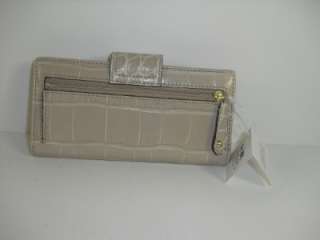 Coach 46632 Cashmere Beige Madison Croc Skinny Small Clutch Wallet 