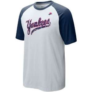 New York Yankees Cooperstown Dugout Raglan T Shirt (White 