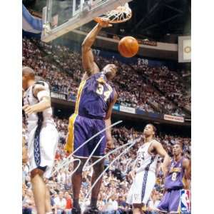  Shaquille ONeal Autographed Los Angeles Lakers 16x20 