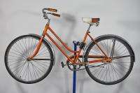 Vintage 1966 Schwinn Deluxe Breeze womens cruiser bicycle coaster 