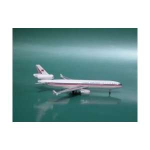    Phoenix Models China Air Lines MD 11 (Old Livery) Toys & Games