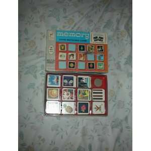  MEMORY CARD MATCHING GAME  MILTON BRADLEY (1966 