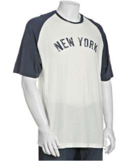    Yankees crewneck t shirt  