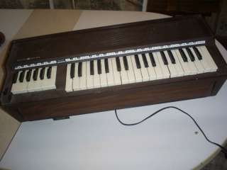   GE ELECTRIC ORGAN SOUNDS BEAUTIFUL [WHAT WORKS] NEEDS WORK j  