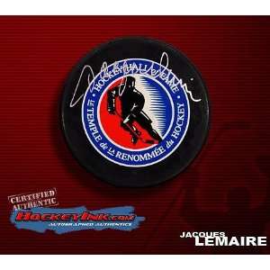   Hall of Fame Hockey Puck   Autographed NHL Pucks Sports Collectibles