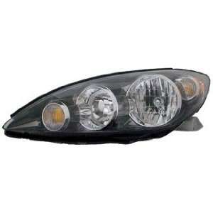  QP T0052 a Toyota Camry SE Driver Lamp Assembly Headlight 