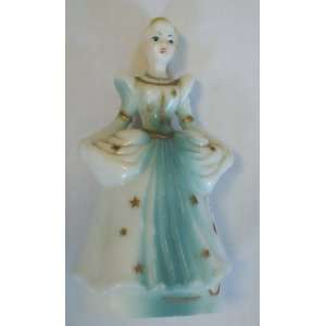 Vintage Disney Bakelite Plastic 6 Cinderella Figure  Toys & Games 