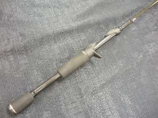 fishing company llc shimano crucial crc t68ma casting rod used very 