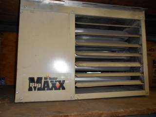   Big Maxx Natural Gas Garage Heater incl duct and roof vent, thermostat