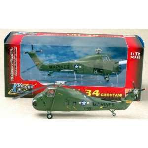   CORP   1/72 UH34D Choctaw Helicopter US Marines Evil Eyes (Buil Toys