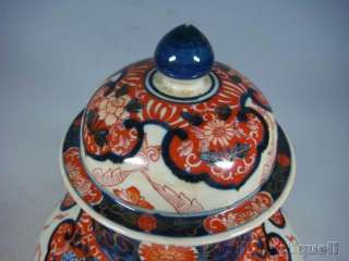beautiful japanese imari porcelain jars  