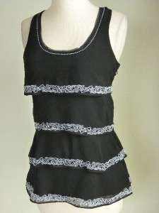 NWT WHITE HOUSE BLACK MARKET EMBROIDERED TOP S  