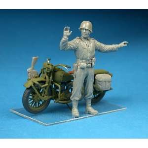  MiniArt 1/35 U.S. Military Police with Motorcycle WLA Kit 