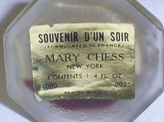   France Perfume Souvenir Dun Soir Mary Chess Plaze Fountain  