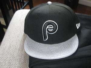   PHILLIES PLAIN DRY NEW ERA 59FIFTY FITTED HAT BLACK SILVER  