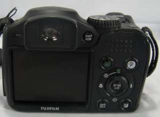 FujiFilm S700 Digital Camera 7.1MP 10X Zoom  