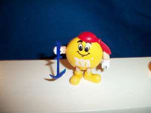   M&Ms French Pocket Surprise PIRATE Yellow w/ANCHOR M&M