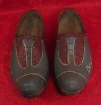 Beautiful Vintage Belgium Wooden Shoes Hand Painted All Original 