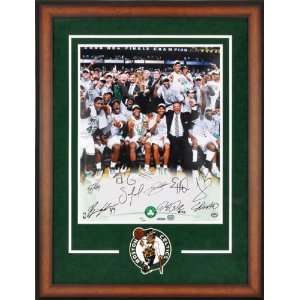 Mounted Memories Boston Celtics 2008 Nba Champions Autographed 16X20 