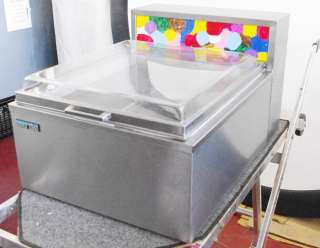 Silver King SKCTM Counter Top Novelty Ice Cream Display Freezer  