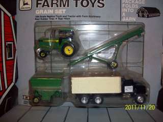 4pc Ertl 1/64 John Deere farm toy tractor grain set box folds into a 