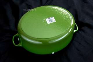 Le Creuset 8 QT. oval enameled cast iron French oven Dutch Oven Free 