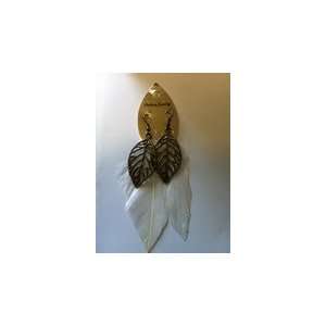 Natural Feather Fashion Earrings, Color White