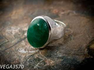 ELEGANT GREEN JADE silver ring size 6.25  
