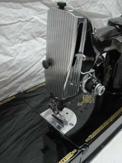 CLEAN SINGER FEATHERWEIGHT QUILTING SEWING MACHINE 1952 221 1 