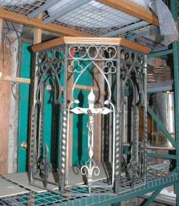 GOTHIC AMERICAN WROUGHT IRON AND WOOD PULPIT 11JJ28  